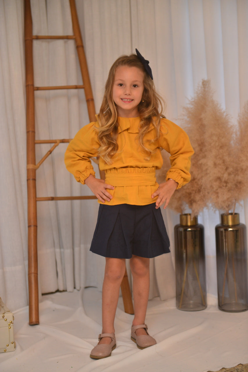 Blusa em linho mostarda